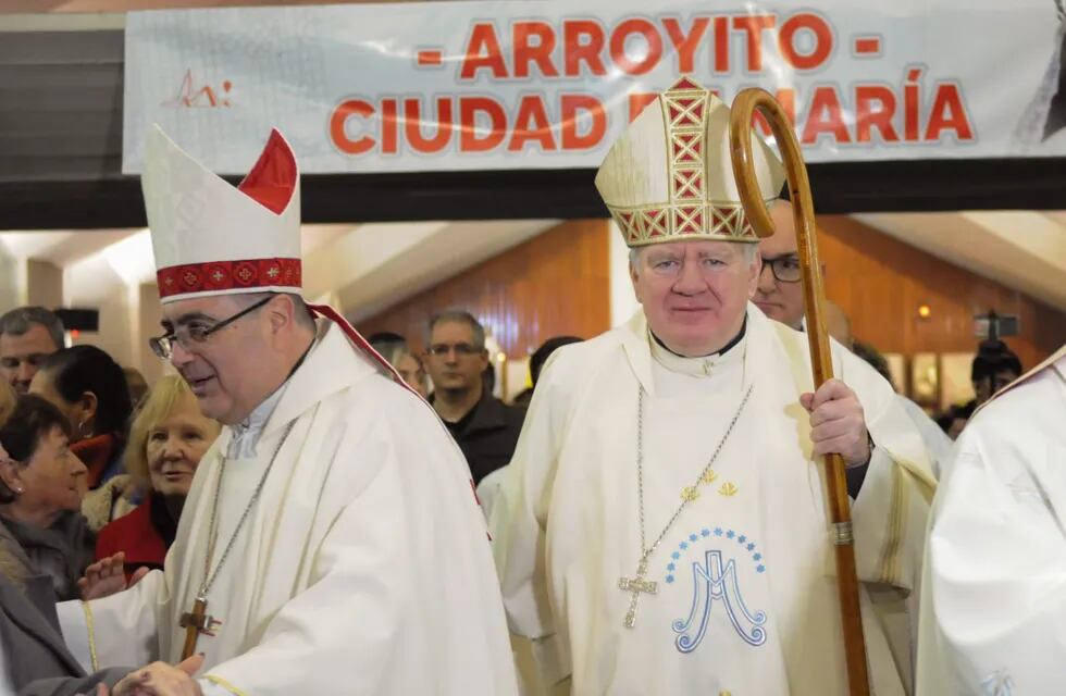 El Nuncio Apostólico Miroslaw Adamczyk visitó Arroyito