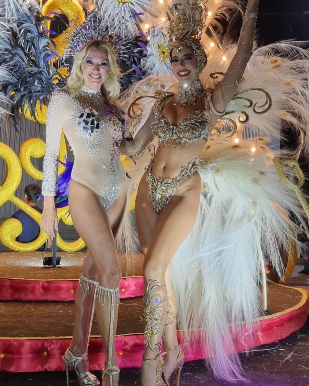 Yanina Latorre desfiló en el carnaval de Corrientes