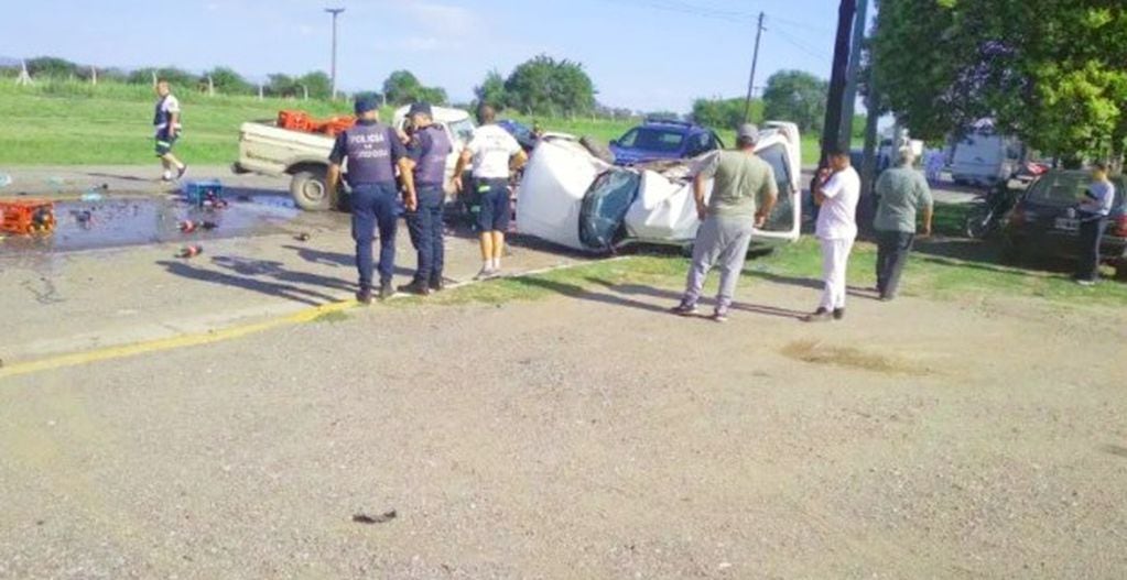 Grave accidente con dos muertos en cercanías de Estación Juárez Celman tras una persecución policial. (Radio Jesús María)