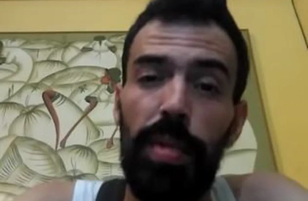 Un youtuber le extirpó los genitales a su amigo a cambio de dinero. (Captura)