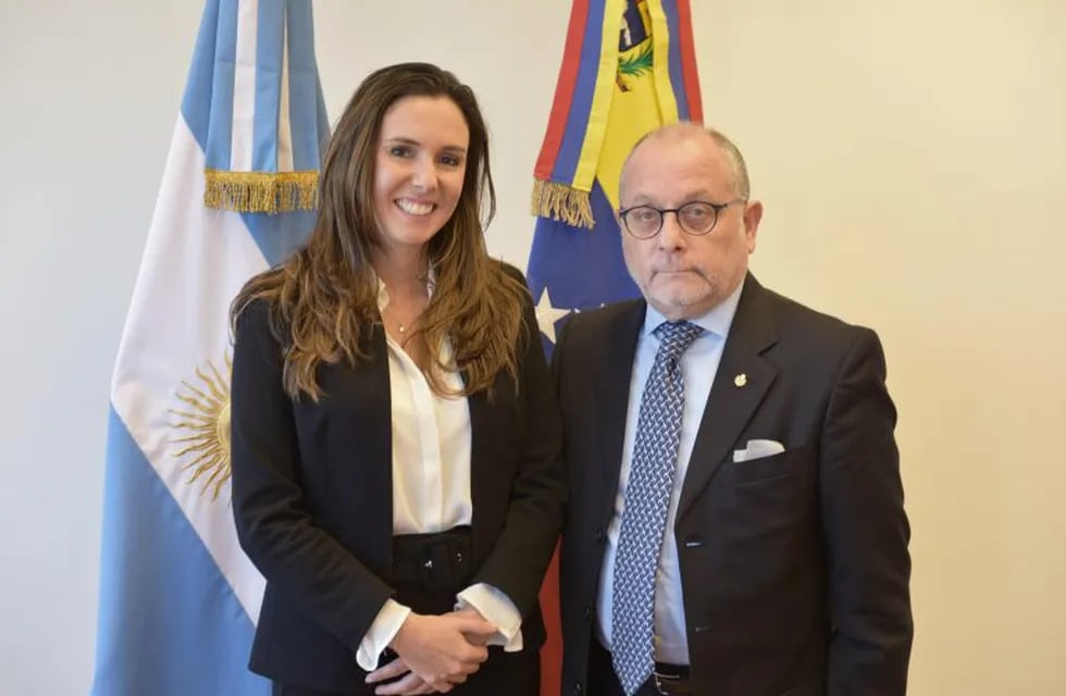Embajadora de Guaidó en la Argentina: \