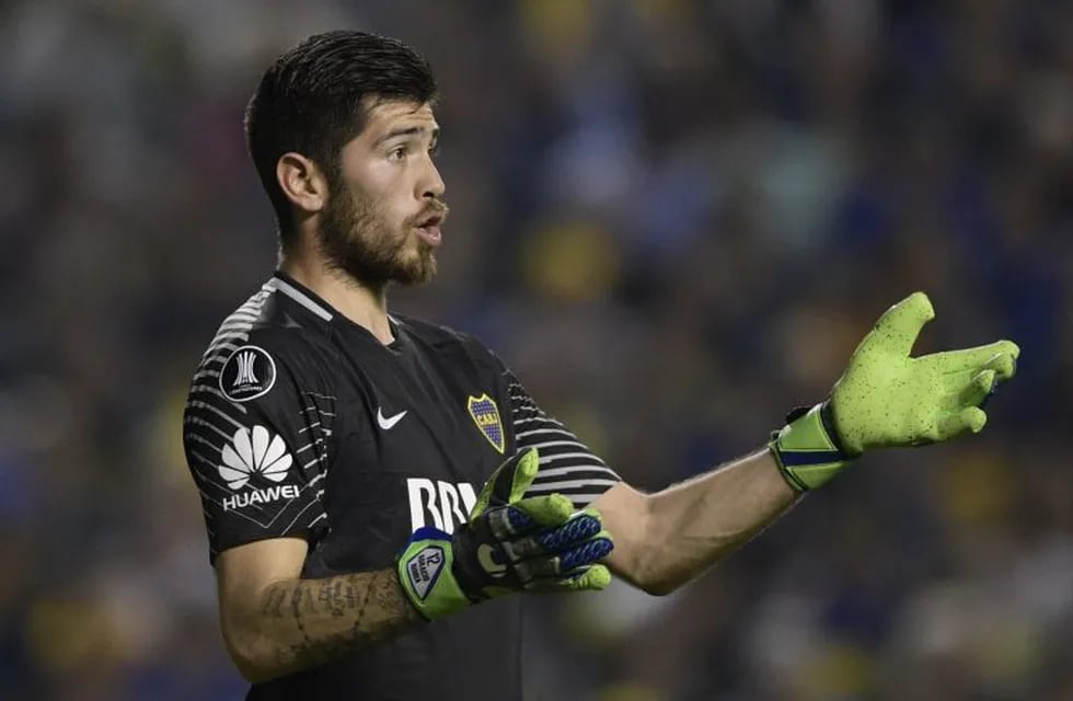 El arquero de Boca, Agustín Rossi, tuvo una noche para el olvido ante Palmeiras por la Copa Libertadores. / AFP PHOTO / JUAN MABROMATA
