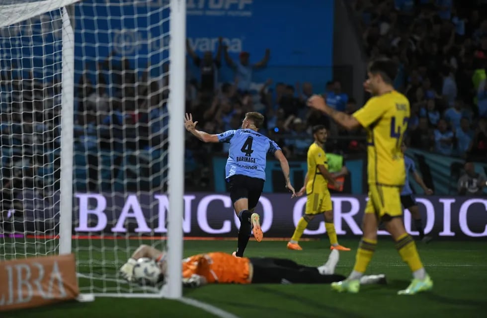 El "Colo" Barinaga celebra su gol para el empate 2-2 entre Belgrano y Boca. (Facundo Luque / La Voz).