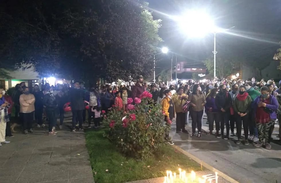 Marcha pidiendo justicia por la muerte de Guadalupe (El Tren Programa De Radio Osovnikar Daniel).