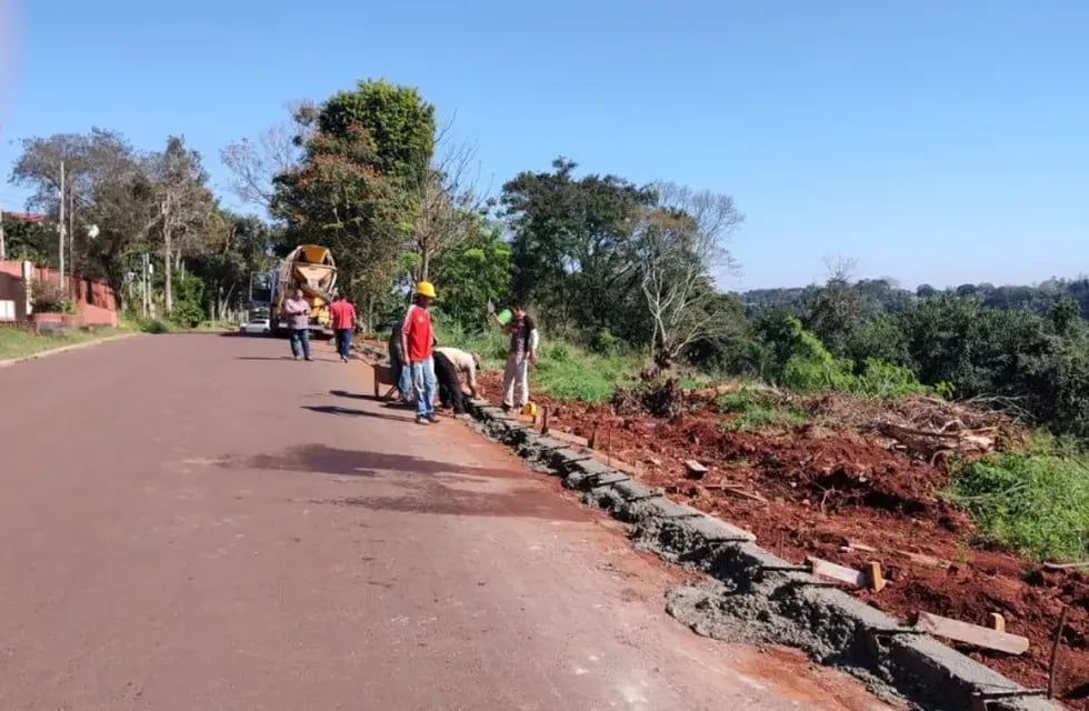 Comienza la construcción de la Costanera Este en Puerto Iguazú.