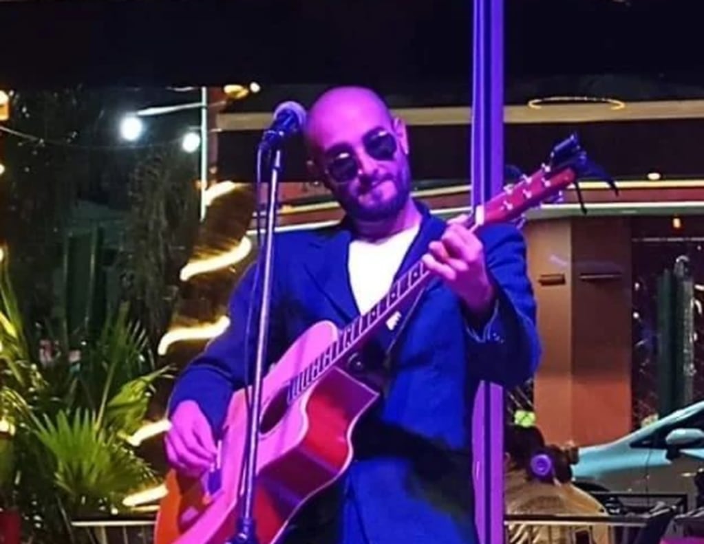 Nahuel Ponce, el cantante tributo a Abel Pintos.
