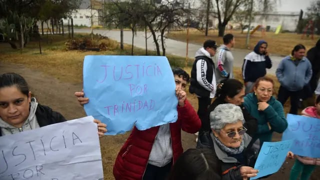 Ataque de dogos en Córdoba: indignación de los vecinos por la muerte de la chica de 15 años.