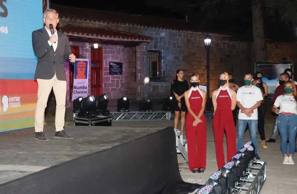 Esteban Avilés, presidente de la Agencia Córdoba Turismo en el lanzamiento de temporada 2021 en Villa Carlos Paz. (Foto: prensa / Municipalidad VCP).