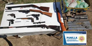 Secuestraron un arsenal en una vivienda en Carlos Paz.