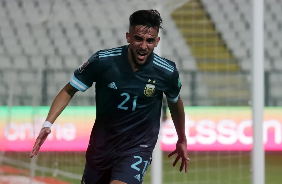 Nicolás González celebra su gol ante Perú.