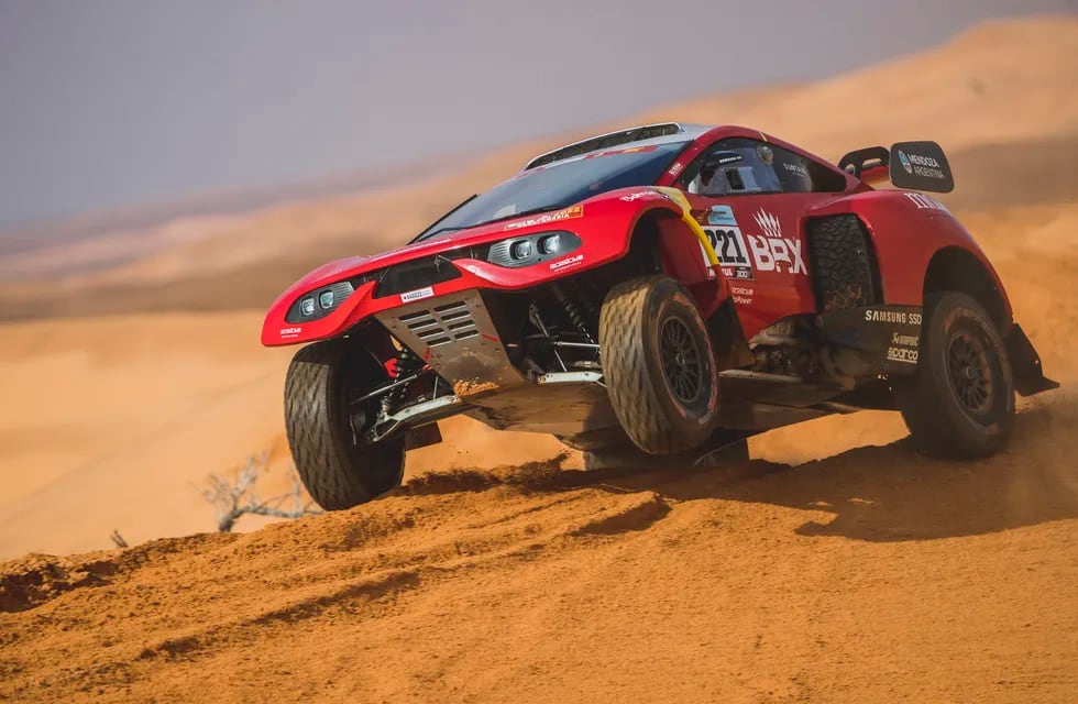 Orly Terranova fue 3° en la Etapa 10 del Dakar 2022 con su prototipo del Bahrain Rally Xtreme.