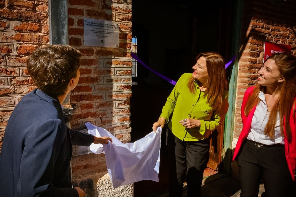 Lucía Gómez recibió a la Ministra de Género y Diversidad de la Provincia
