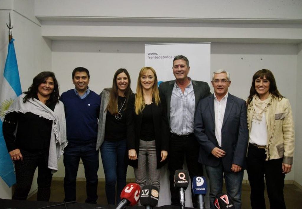Anabel Fernández Sagasti anunció a los candidatos a diputados nacionales.