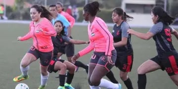 El fútbol femenino salteño y jujeño celebran el Día Internacional de la Mujer en Salta