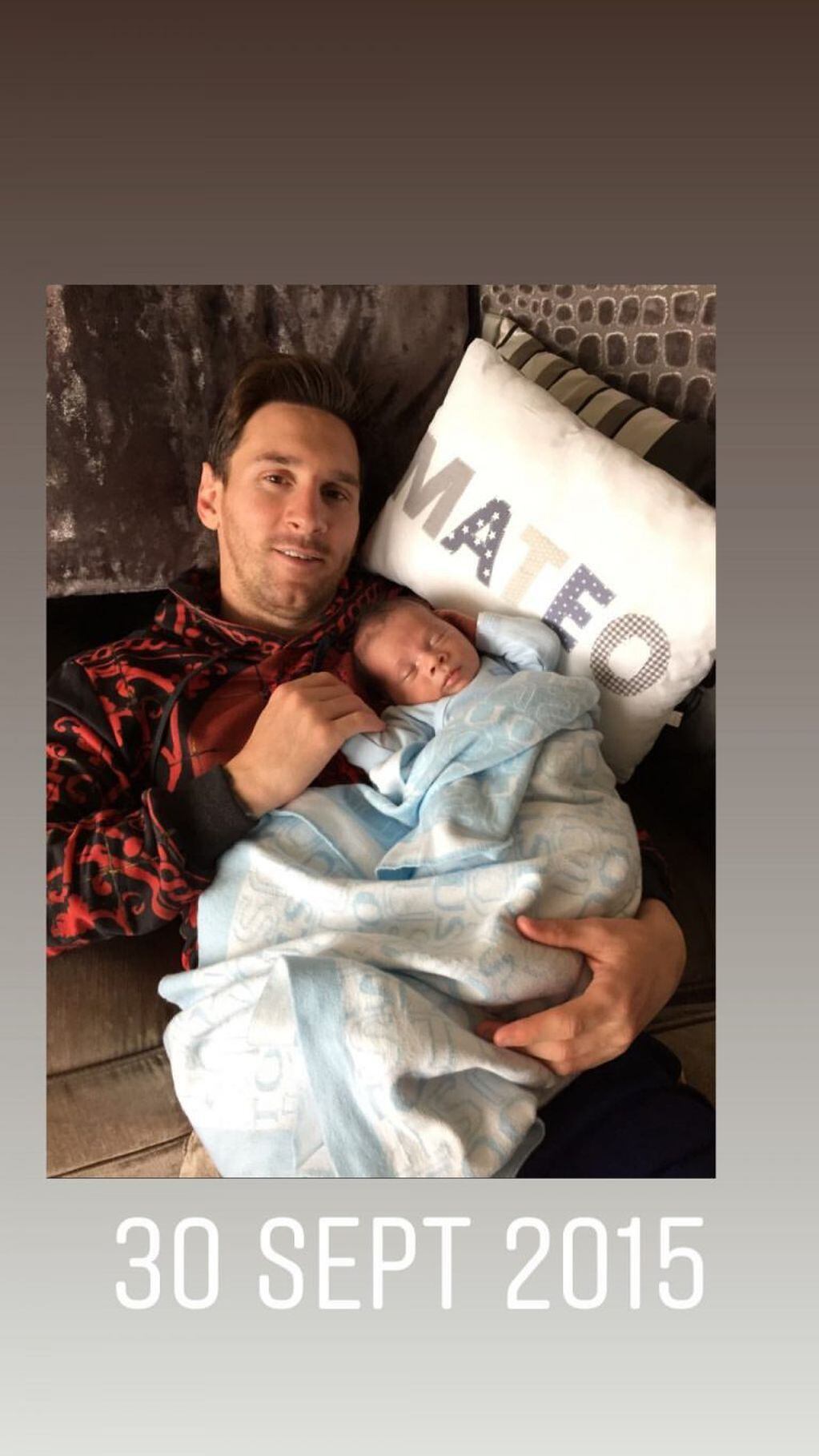 Antonela mostró a Leo junto a Mateo recién nacido. (@antonelaroccuzzo)