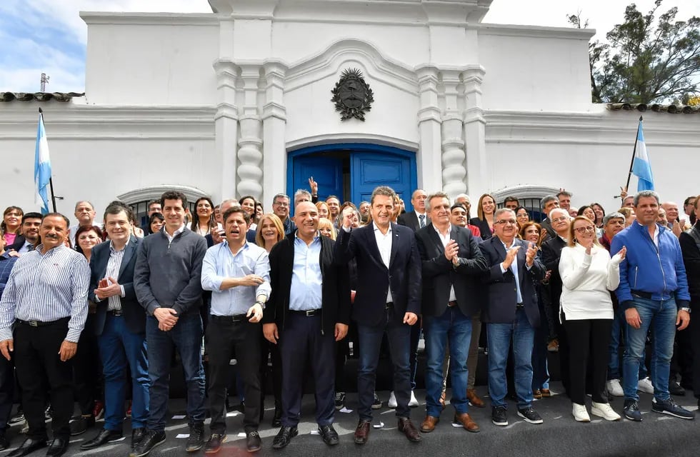 Massa en Tucumán junto a los gobernadores de Unión por la Patria