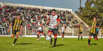 Leandro Jeva (Sporting Punta Alta).