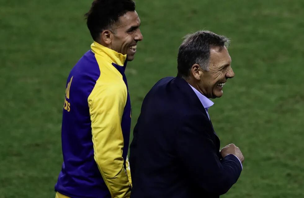 Carlos Tevez y Miguel Ángel Russo