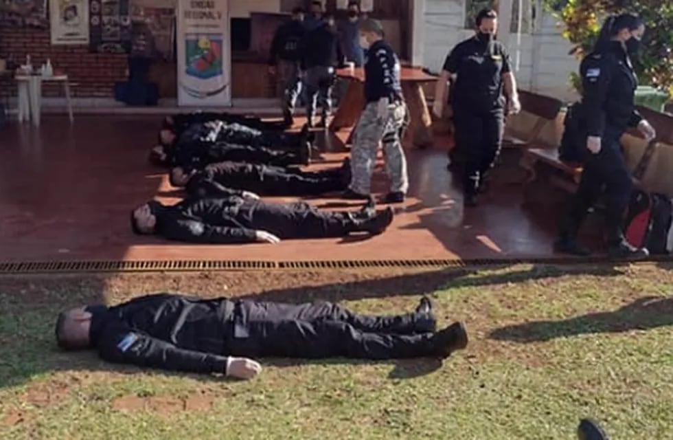 Capacitación a efectivos policiales en primeros auxilios y RCP en Puerto Iguazú.