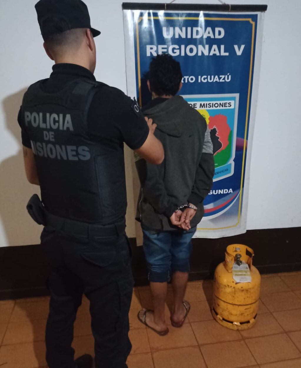 Detuvieron a un hombre que sustrajo una garrafa en Puerto Iguazú.