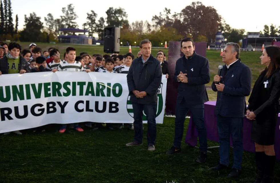 Inauguraron una cancha de rugby en el hipódromo de Mendoza