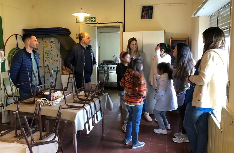 Garate visitó la escuela Rural Nº 43 del paraje La Josefina