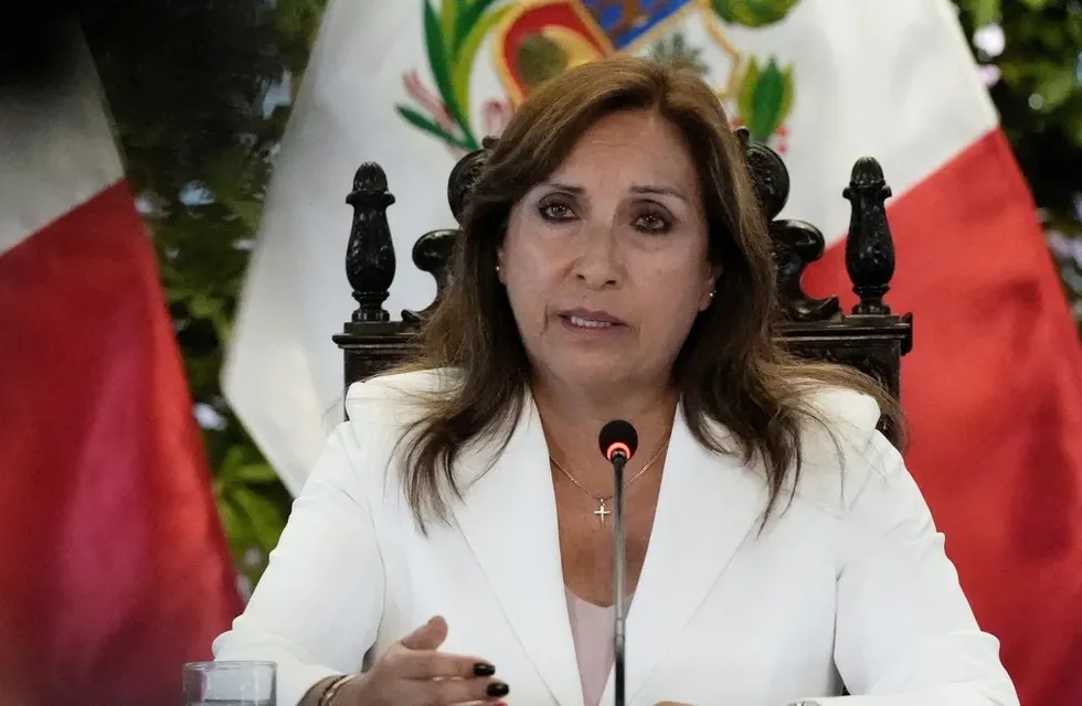 Dina Boluarte, presidente de Perú, no consiguió los votos necesarios para adelantar las elecciones.