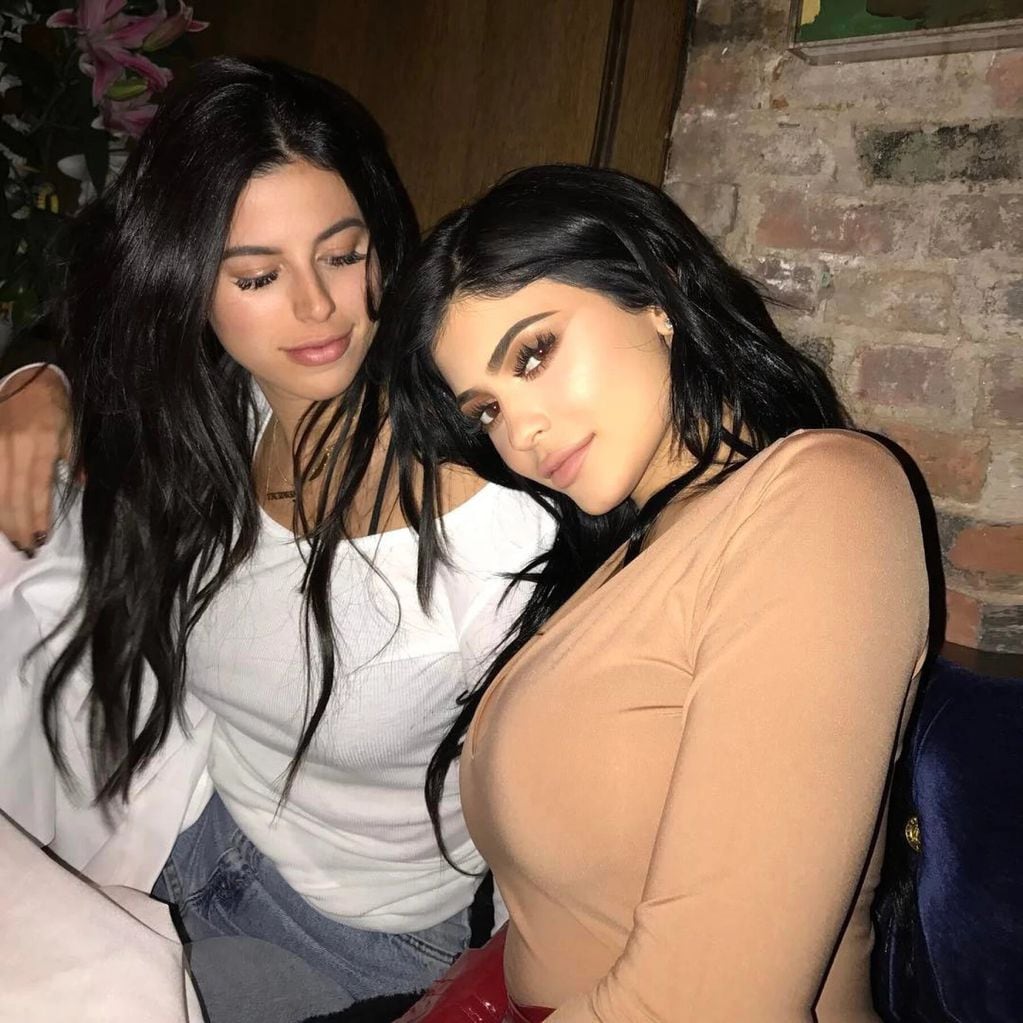 Victoria Villarroel junto a Kylie Jenner.