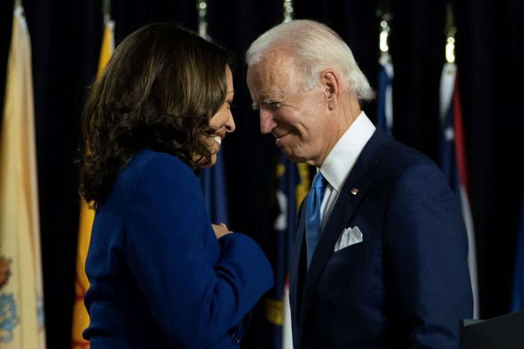 Kamala junto a Joe Biden (AP)