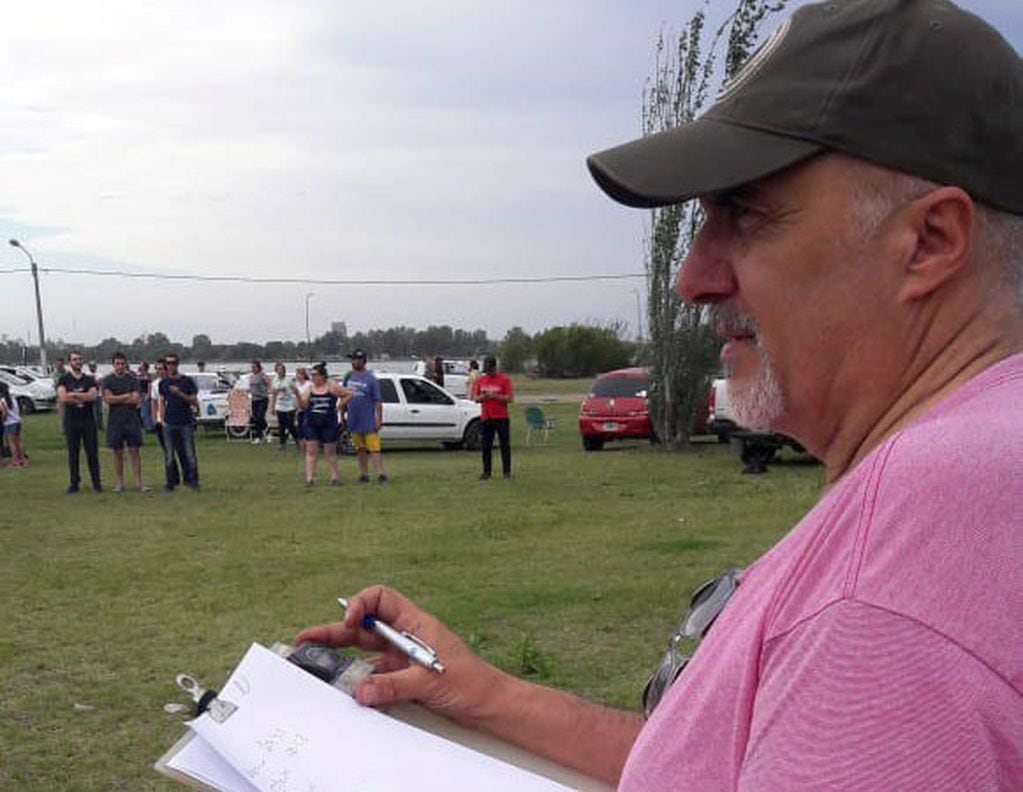 Eduardo Álvarez, organizador del evento (Club de Autos Antiguos)