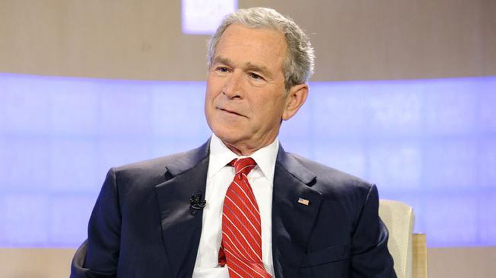 Powell llegó a ser Secretario de Estado bajo la conducción de George Bush (hijo).