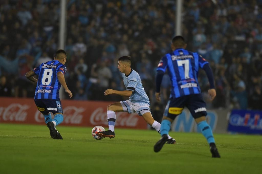 Belgrano enfrenta a San Telmo por la Primera Nacional en el estadio Gigante de Alberdi. (Facundo Luque)
