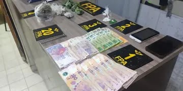 La Policía incautó la droga y una importante suma de dinero