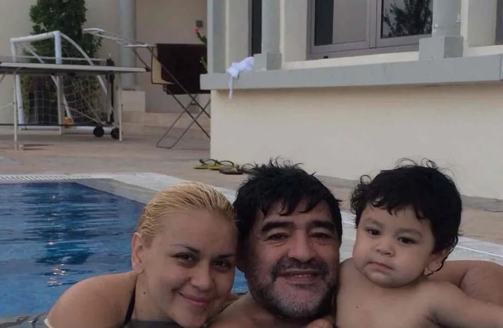 Verónica Ojeda, Dieguito Fernando y Maradona.