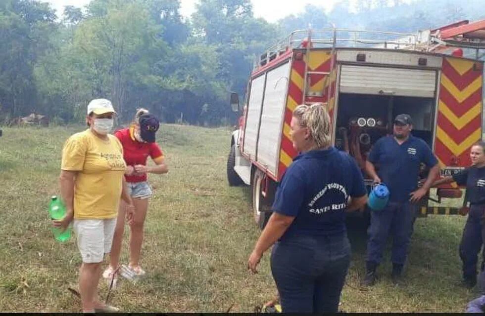 Continúa la asistencia sanitaria en zonas afectadas por incendios Alba Posse y 25 de Mayo