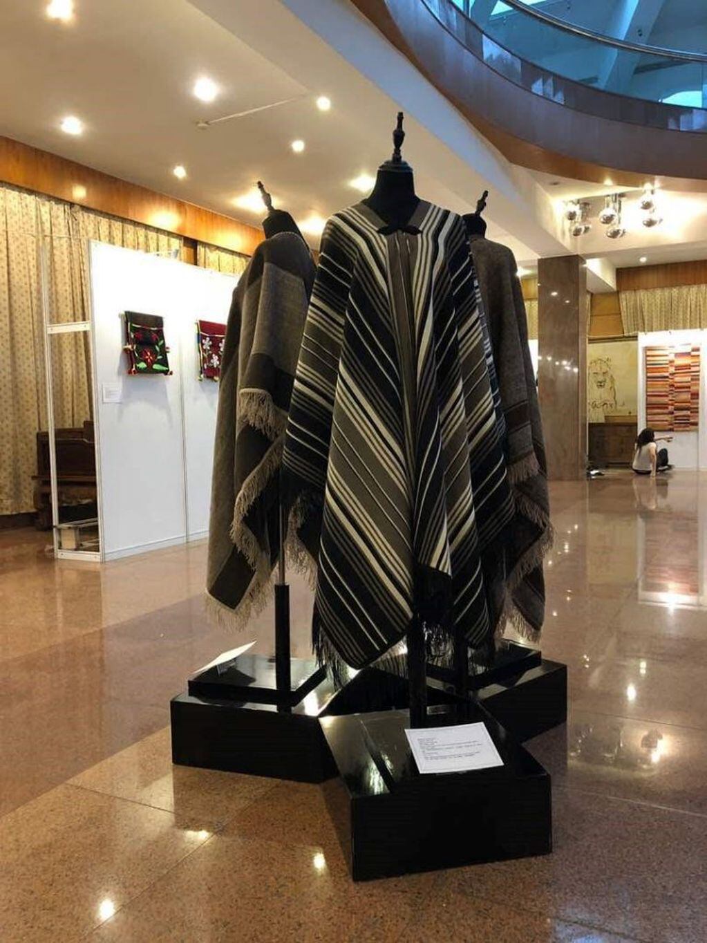 Exquisitas prendas forman parte de "Memoria Viva Textil".