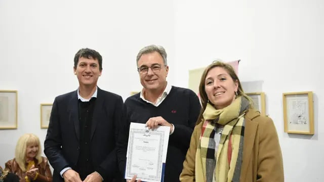 Luis Castellano recibió la declaratoria de interés público de la Cámara de Diputados para la Semana del Libro