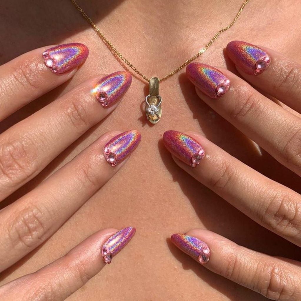Uñas colores metalizados (Instagram/@jessicawashick)