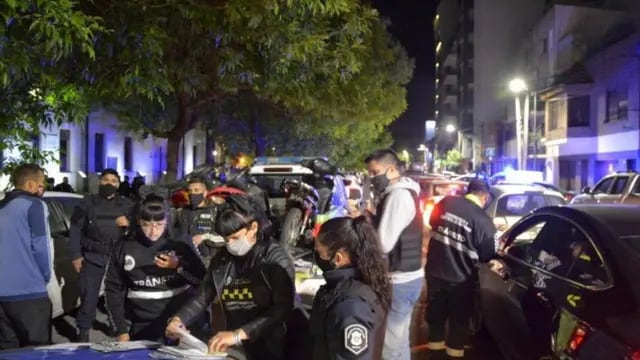 Desactivan una fiesta electrónica con cerca de 100 personas en un bar de La Plata
