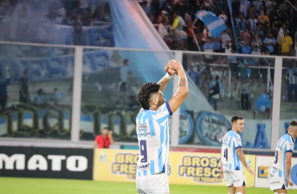 Con el goleador Alan Murialdo lesionado, la formación con la que ensayó Racing para visitar a Sportivo Belgrano (La Voz).