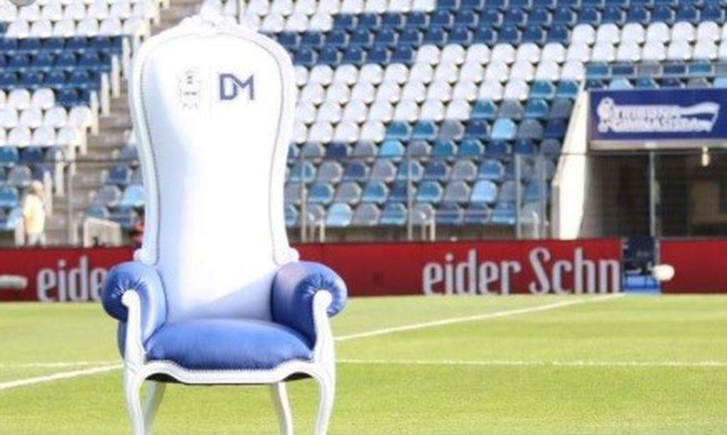 Se subasta el sillón de Diego Maradona (Gimnasia y Esgrima La Plata)