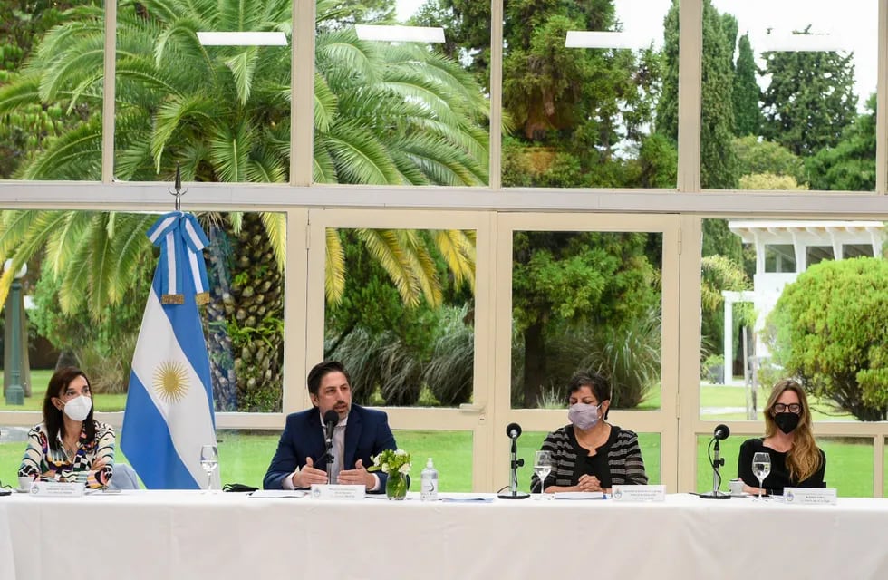 Ministros y Ministras de todo el país participaron del Consejo Federal de Educación (@trottanico).