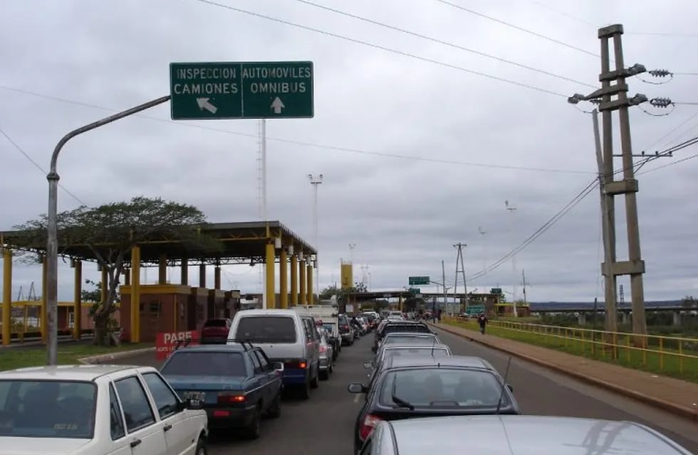 Puente internacional Posadas-Encarnación.