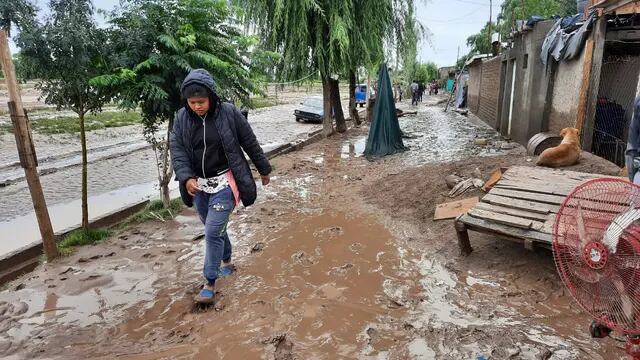 Familias evacuadas en Luján de Cuyo por las intensas tormentas.