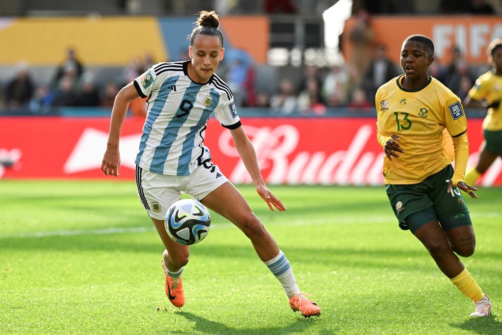 La selección argentina empató con la de Sudáfrica en el Mundial femenino. (AP)