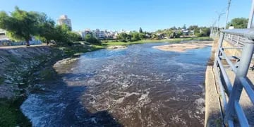 El ingreso de la creciente en el dique San Roque. (Gentileza: Carlos Paz Vivo)