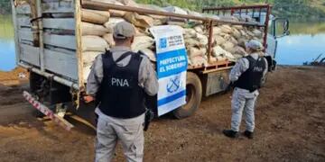 Prefectura Naval incautó contrabando de soja en El Soberbio
