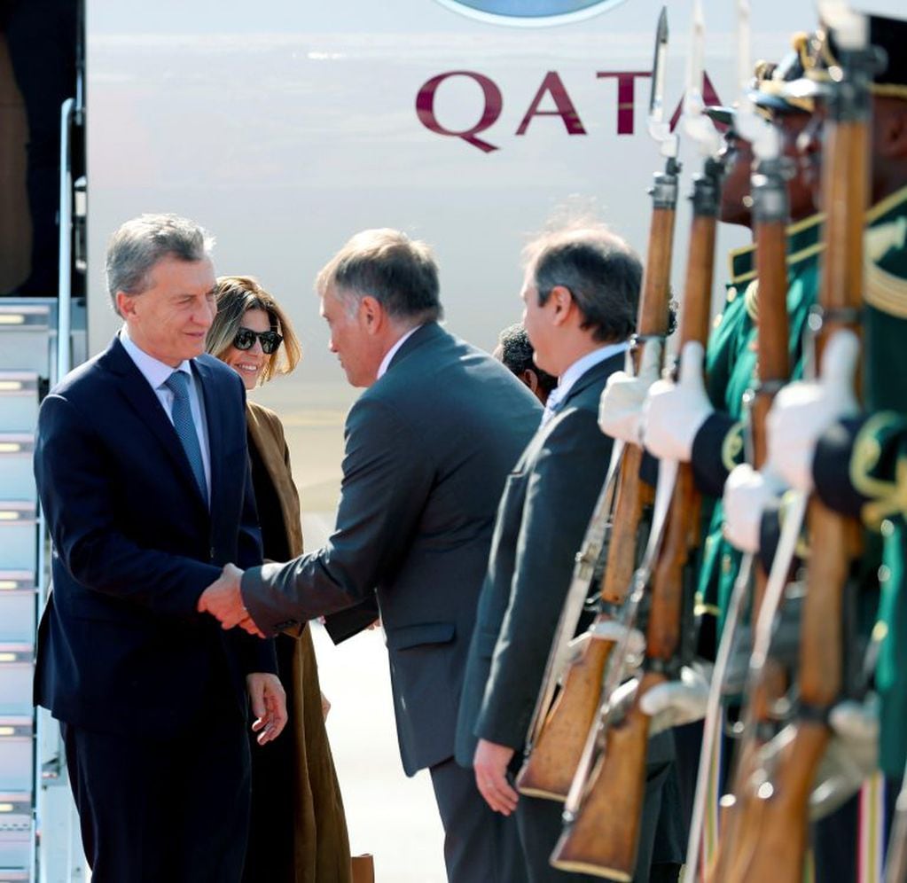 Mauricio Macri y Juliana Awada, en su llegada a Sudáfrica. Foto: Presidencia.