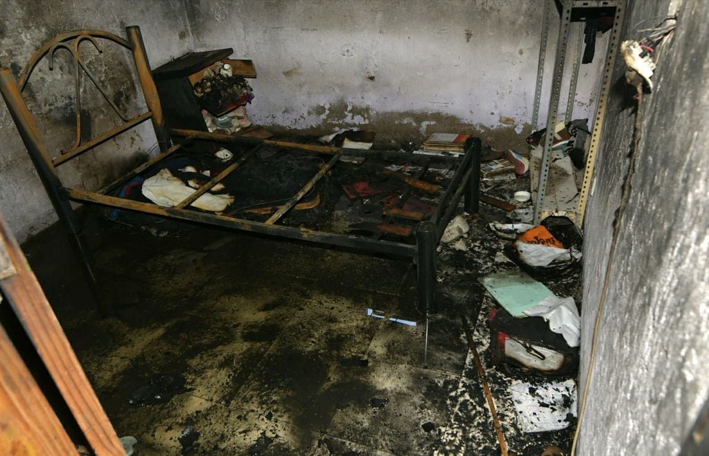 Una de las habitaciones de la casa que se incendió. /Orlando Pelichotti - Los Andes