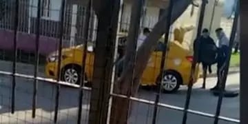 Un taxista fue víctima de una emboscada en Córdoba.